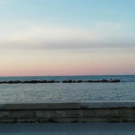 Vila Pharos Bari